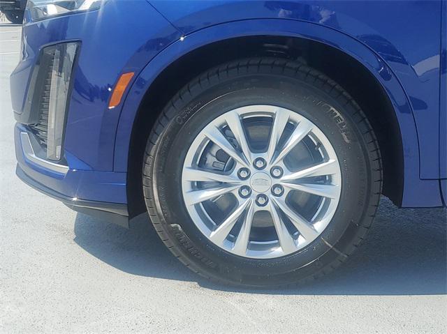 new 2025 Cadillac XT6 car, priced at $51,215