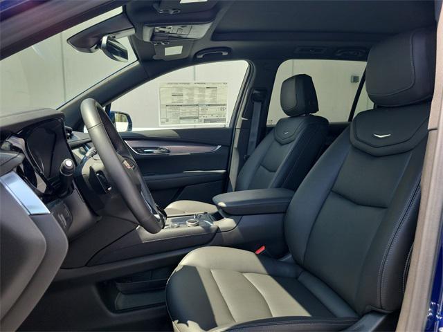 new 2025 Cadillac XT6 car, priced at $51,215