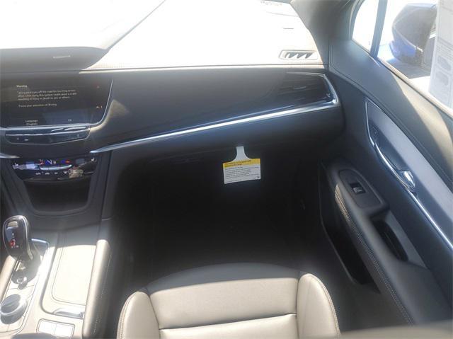 new 2025 Cadillac XT6 car, priced at $51,215