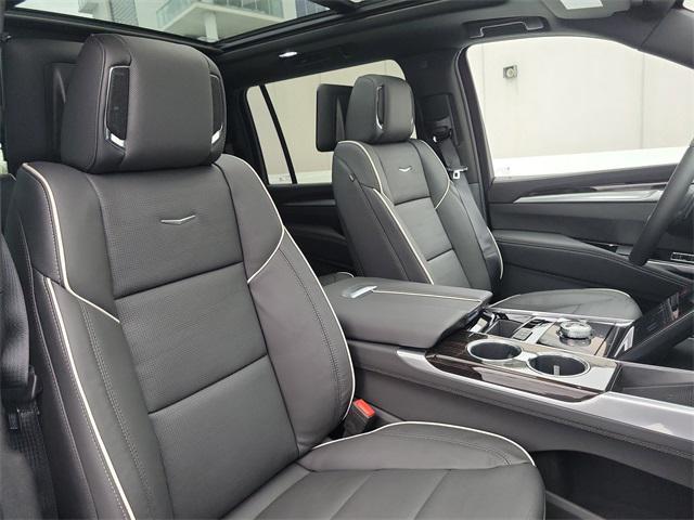 new 2025 Cadillac Escalade ESV car, priced at $115,115