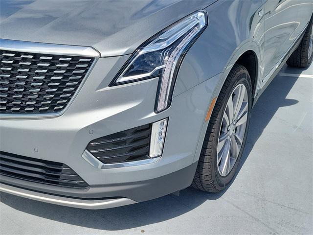 used 2024 Cadillac XT5 car, priced at $37,700