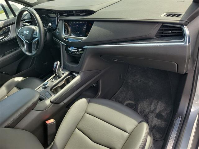 used 2024 Cadillac XT5 car, priced at $37,700
