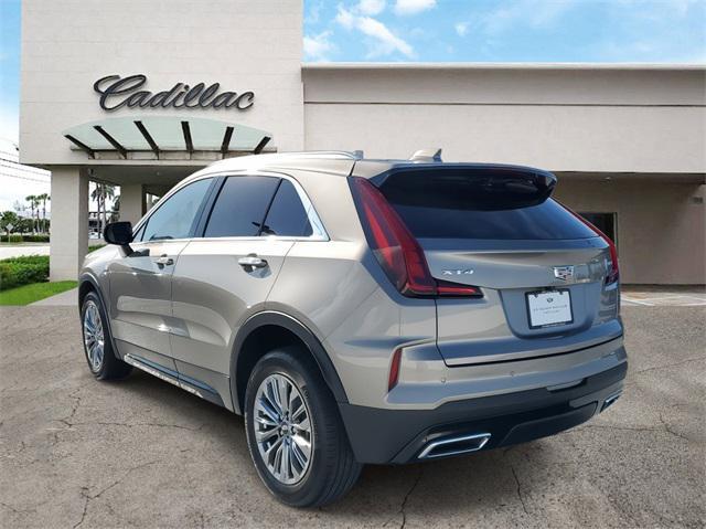 new 2025 Cadillac XT4 car, priced at $42,615