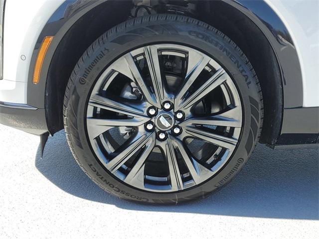 new 2025 Cadillac OPTIQ car, priced at $60,115