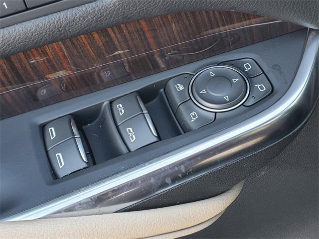 new 2025 Cadillac XT4 car, priced at $44,415