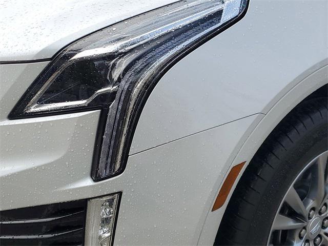 used 2021 Cadillac XT5 car, priced at $33,595