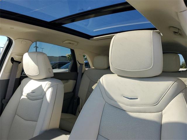 new 2025 Cadillac XT5 car, priced at $53,615
