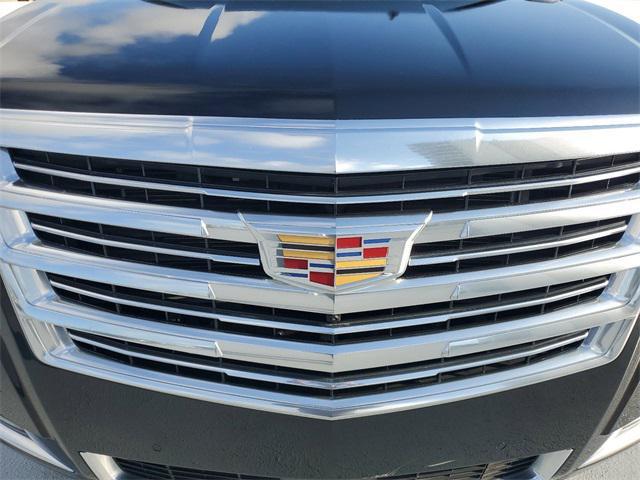 used 2018 Cadillac Escalade ESV car, priced at $33,879