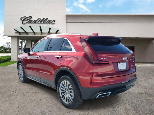 new 2025 Cadillac XT4 car, priced at $43,215