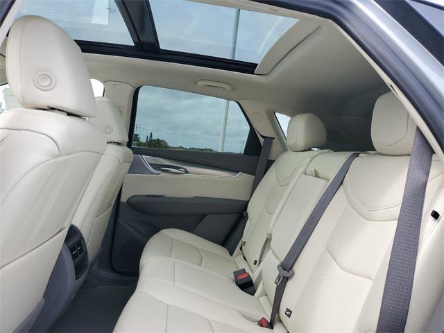 new 2025 Cadillac XT5 car, priced at $52,990