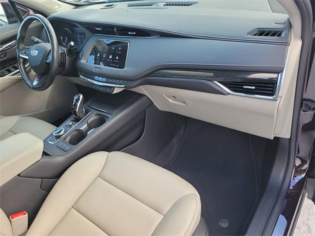 used 2021 Cadillac XT4 car, priced at $20,925