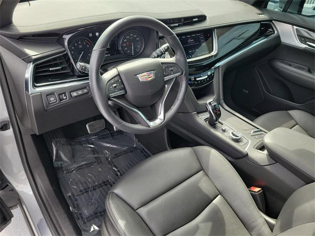 used 2024 Cadillac XT6 car, priced at $46,999