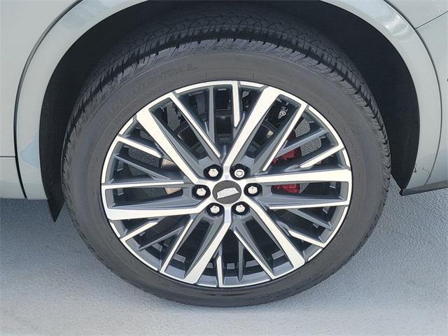 used 2024 Cadillac XT6 car, priced at $46,999