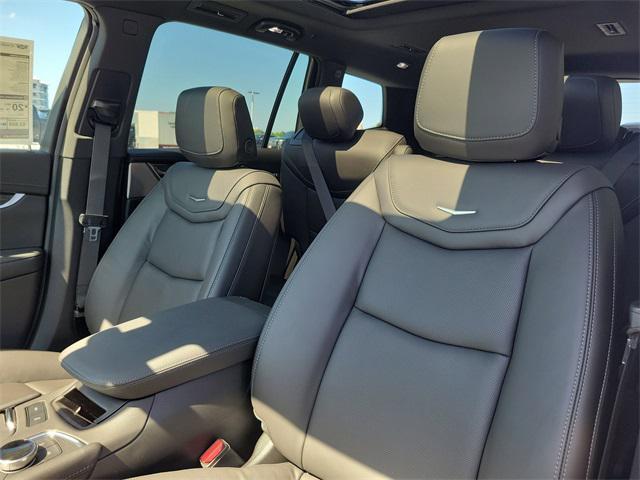 new 2025 Cadillac XT6 car, priced at $69,443