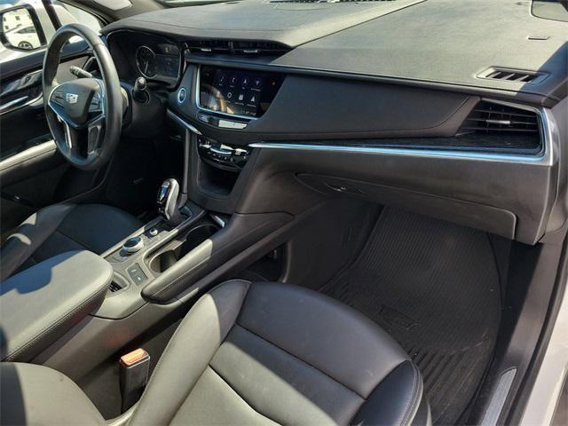 used 2021 Cadillac XT5 car, priced at $28,794