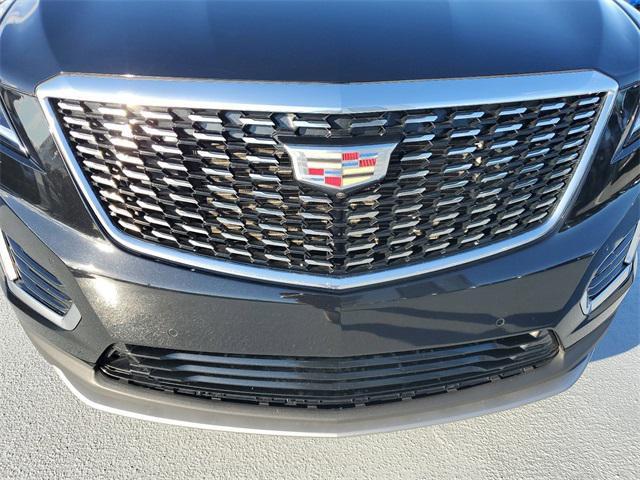 used 2021 Cadillac XT5 car, priced at $31,995