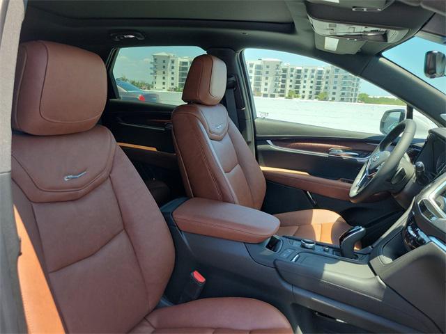 new 2025 Cadillac XT5 car, priced at $58,335