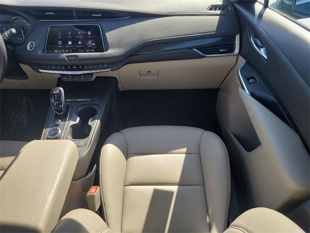 used 2022 Cadillac XT4 car, priced at $26,799