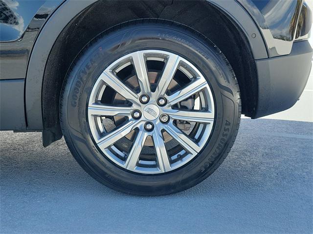 used 2022 Cadillac XT4 car, priced at $26,799