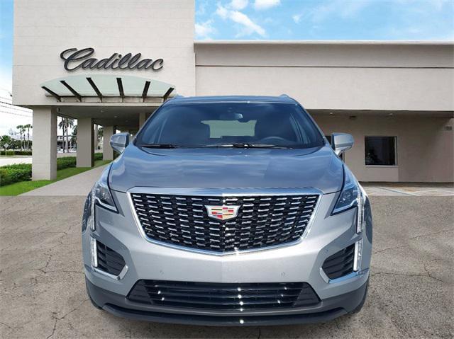 new 2025 Cadillac XT5 car, priced at $45,690