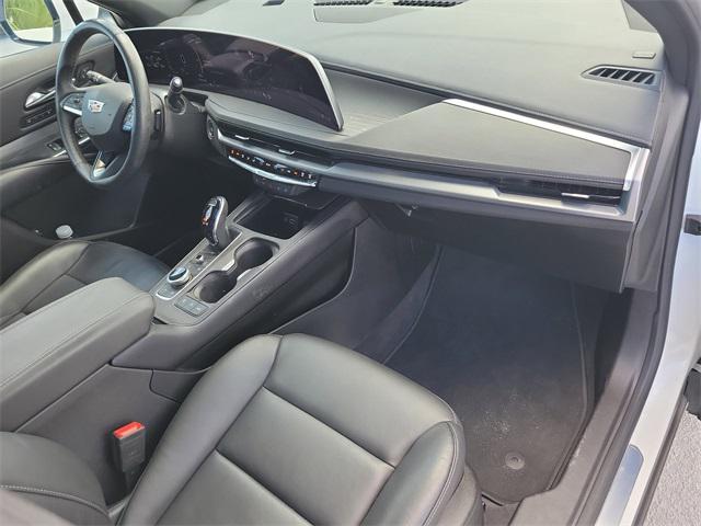 used 2024 Cadillac XT4 car, priced at $30,999