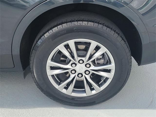 used 2022 Cadillac XT5 car, priced at $30,999