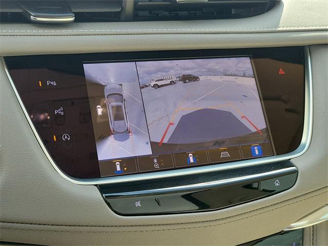 used 2022 Cadillac XT5 car, priced at $30,999