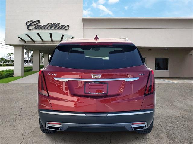 new 2025 Cadillac XT5 car, priced at $56,590