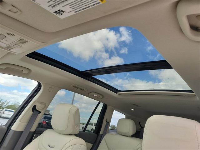 used 2023 Cadillac XT6 car, priced at $35,999