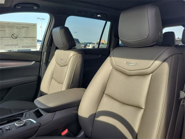 new 2025 Cadillac XT6 car, priced at $51,315