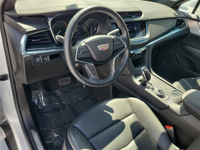 used 2023 Cadillac XT5 car, priced at $36,500