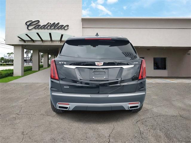 new 2025 Cadillac XT5 car, priced at $55,890