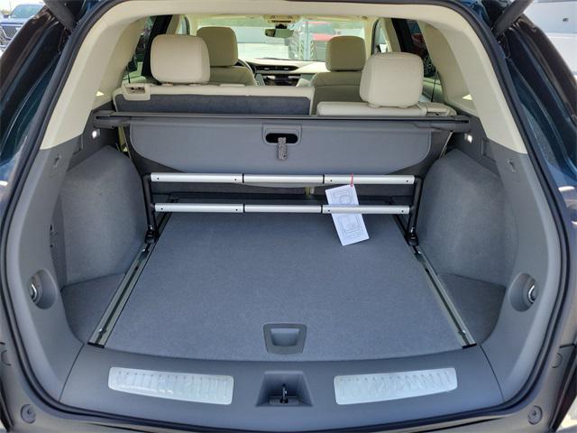 new 2025 Cadillac XT5 car, priced at $56,290
