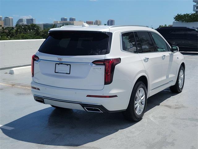 new 2025 Cadillac XT6 car, priced at $51,915