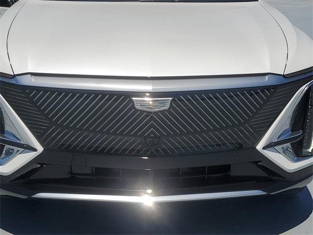 new 2025 Cadillac LYRIQ car, priced at $61,215