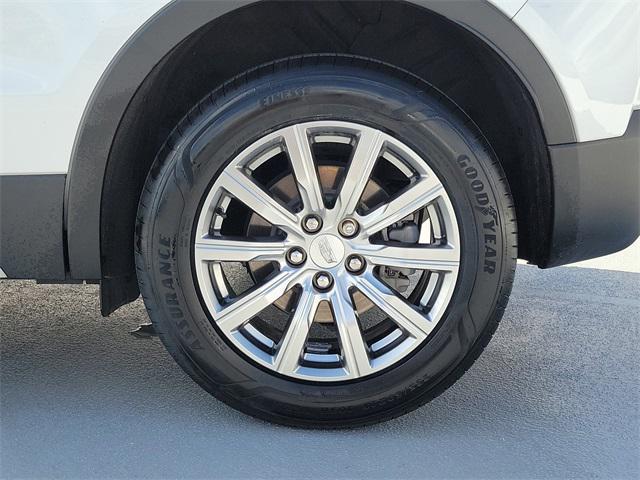 used 2023 Cadillac XT4 car, priced at $26,500