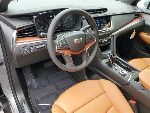 new 2024 Cadillac XT5 car, priced at $53,865