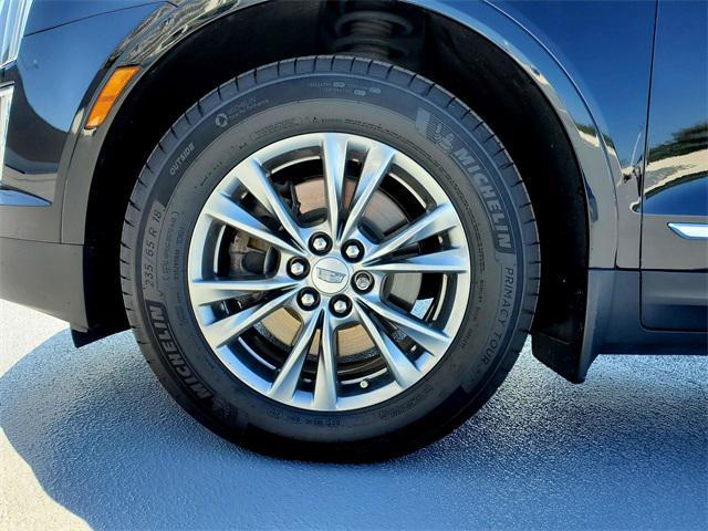 used 2021 Cadillac XT5 car, priced at $25,400