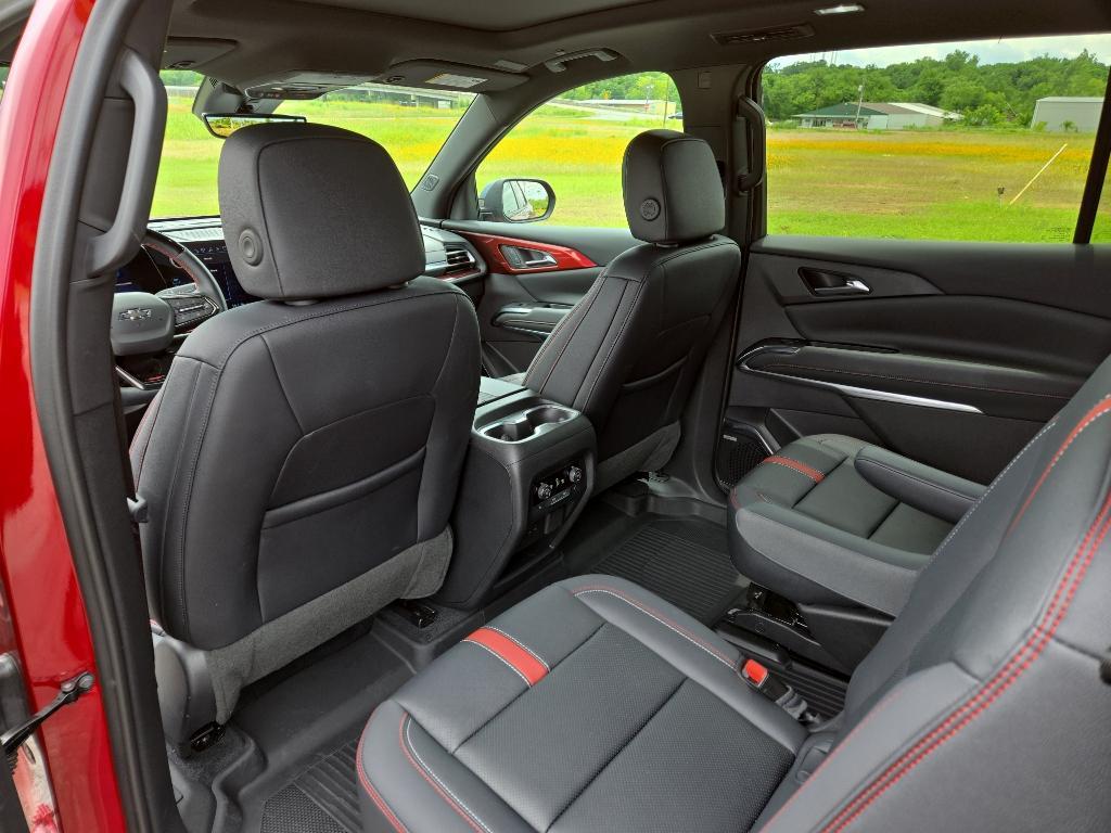 used 2024 Chevrolet Traverse car, priced at $54,999