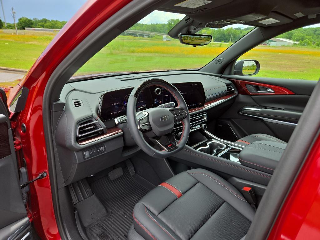 used 2024 Chevrolet Traverse car, priced at $54,999