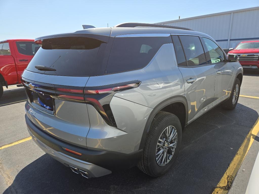 used 2024 Chevrolet Traverse car, priced at $44,888