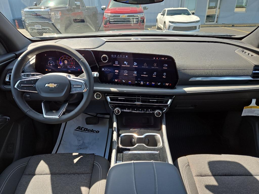 used 2024 Chevrolet Traverse car, priced at $44,888