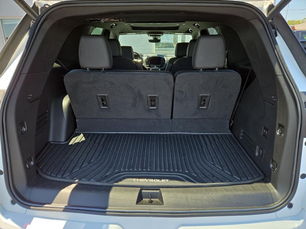 used 2022 Chevrolet Traverse car, priced at $39,999