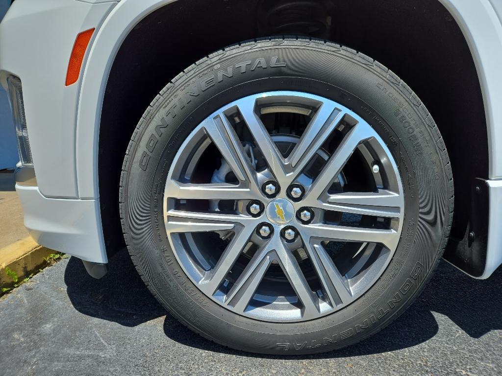 used 2022 Chevrolet Traverse car, priced at $39,999