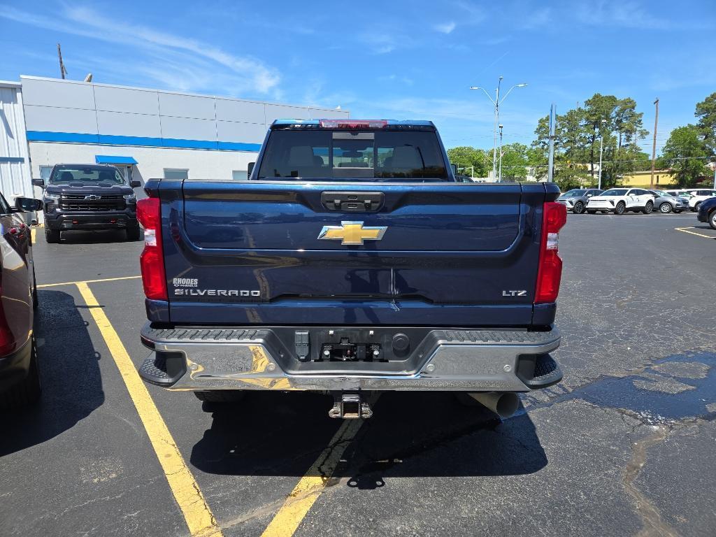 used 2022 Chevrolet Silverado 2500 car, priced at $58,999