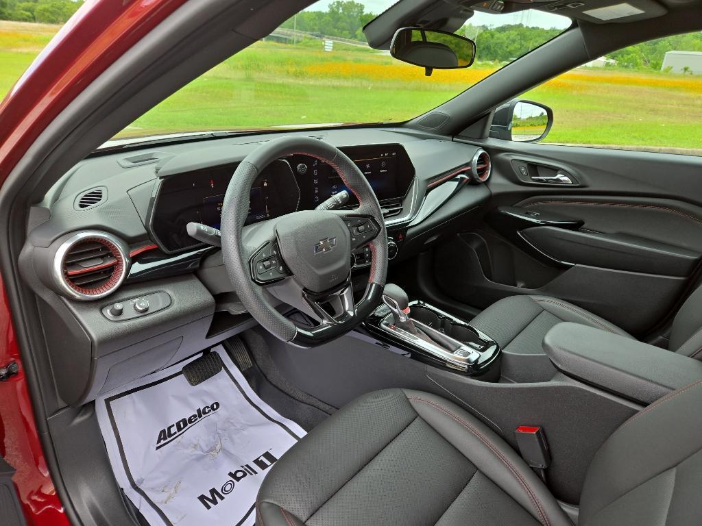 used 2025 Chevrolet Trax car, priced at $26,999