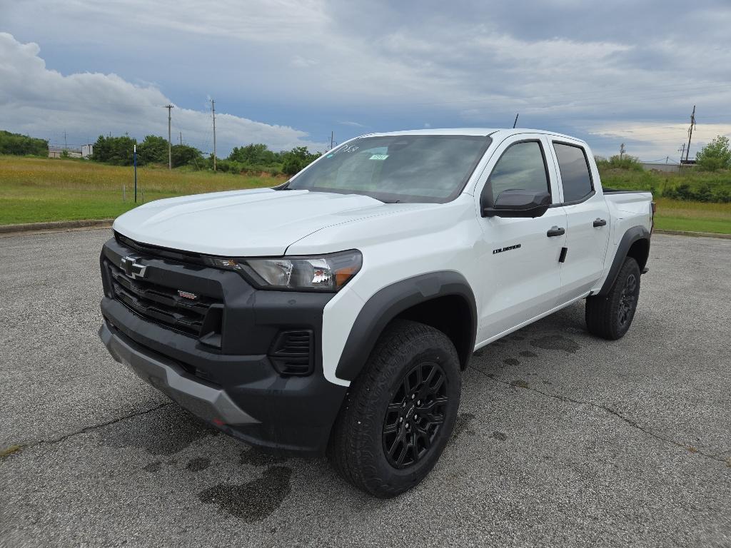 new 2025 Chevrolet Colorado car