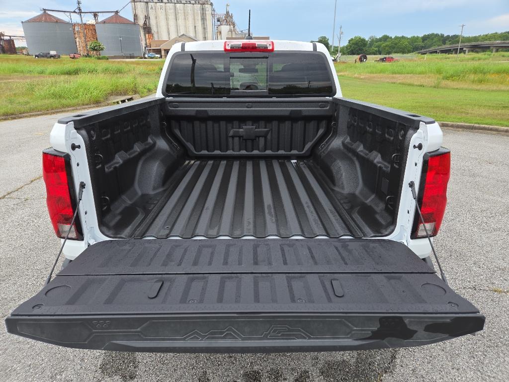 new 2025 Chevrolet Colorado car