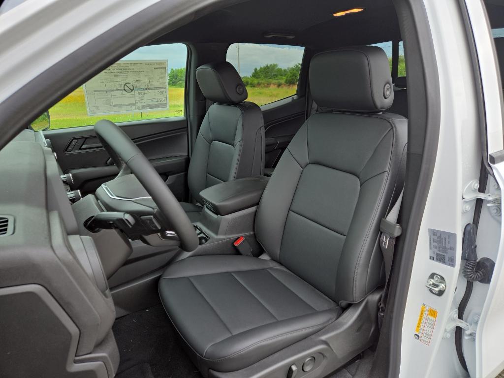 new 2025 Chevrolet Colorado car