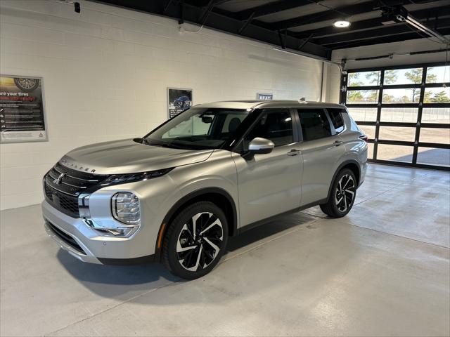 new 2024 Mitsubishi Outlander car, priced at $31,690